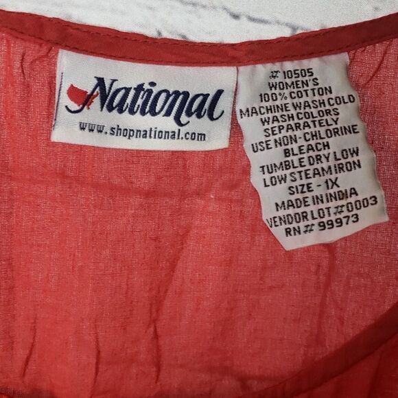Vintage National top  - Picture 2 of 3